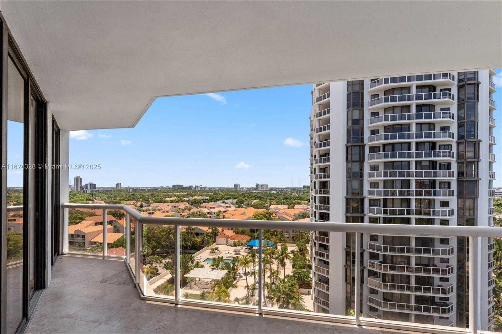 Small Image of 3610 YACHT CLUB DR #1116, Aventura Number 16