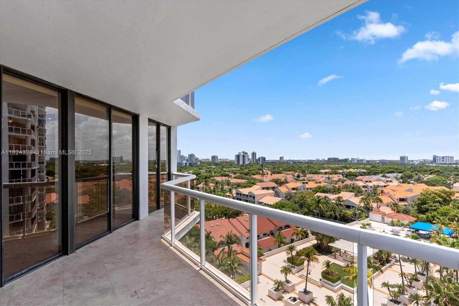 Small Image of 3610 YACHT CLUB DR #1116, Aventura Number 18