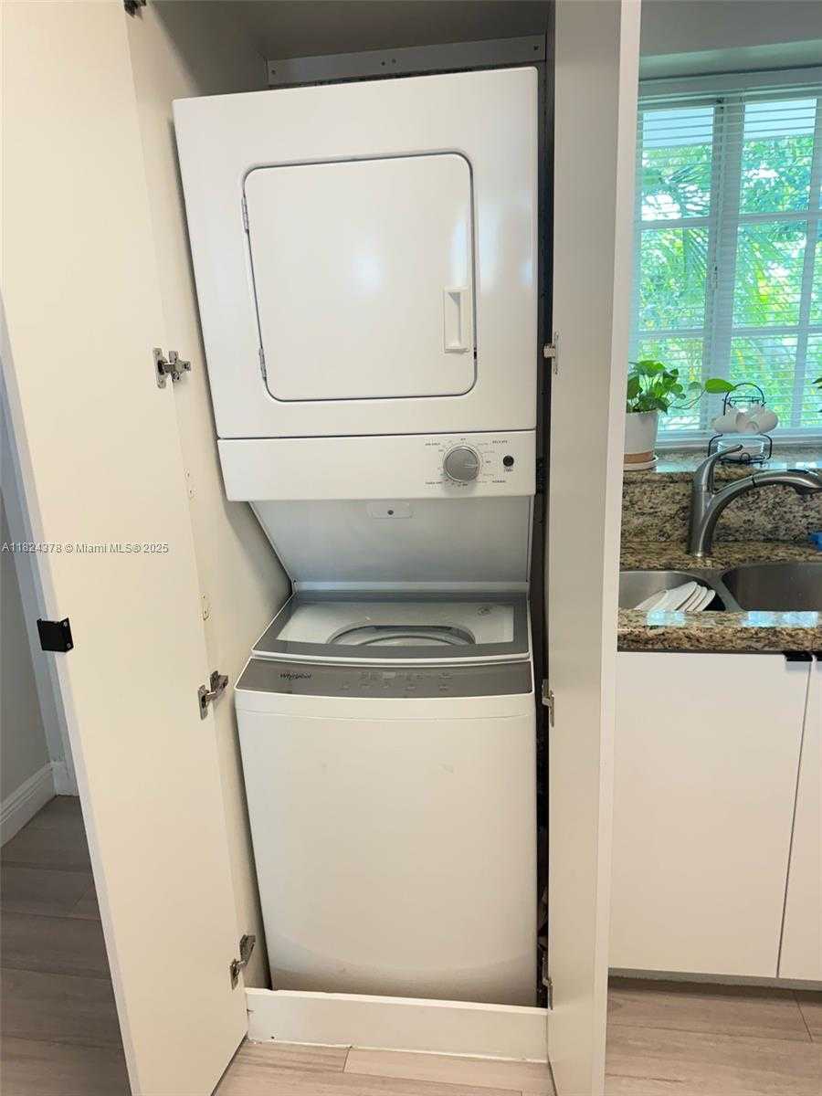 Small Image of 1135 92ND ST #202, Bay Harbor Islands Number 12