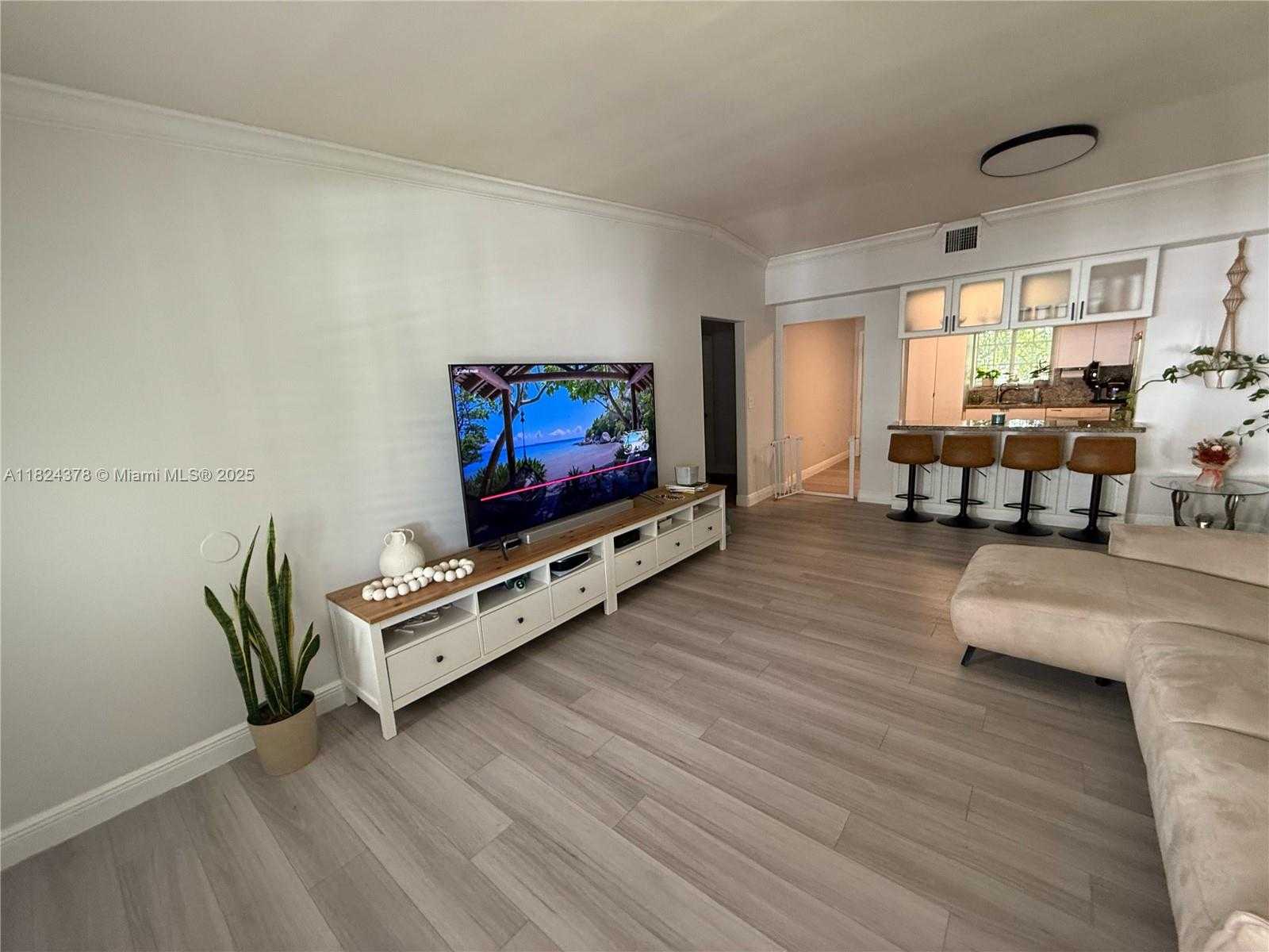 Small Image of 1135 92ND ST #202, Bay Harbor Islands Number 5