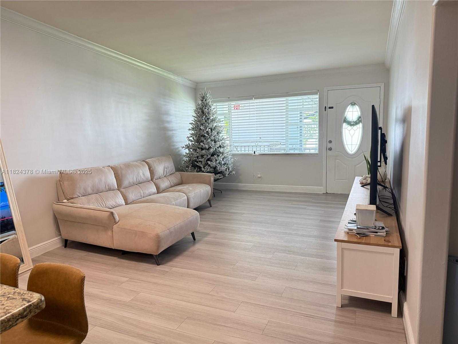Small Image of 1135 92ND ST #202, Bay Harbor Islands Number 9