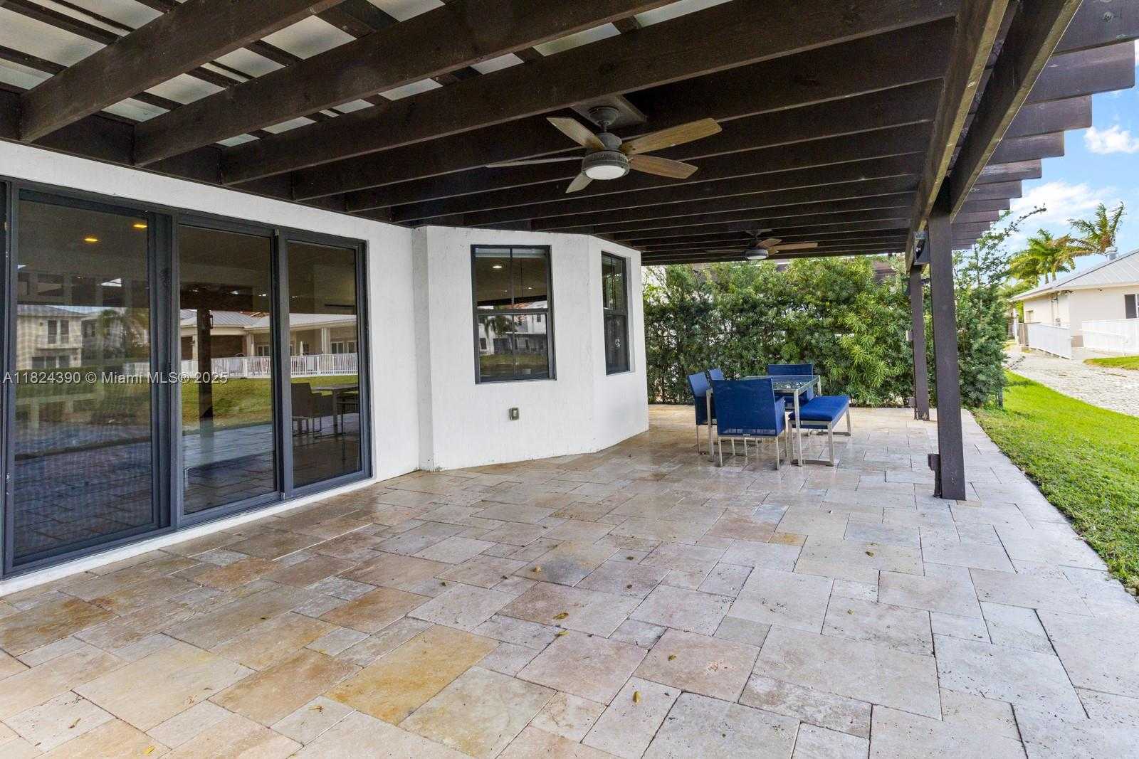 Small Image of 10545 NORTH WEST 69TH TER #10545, Doral Number 24