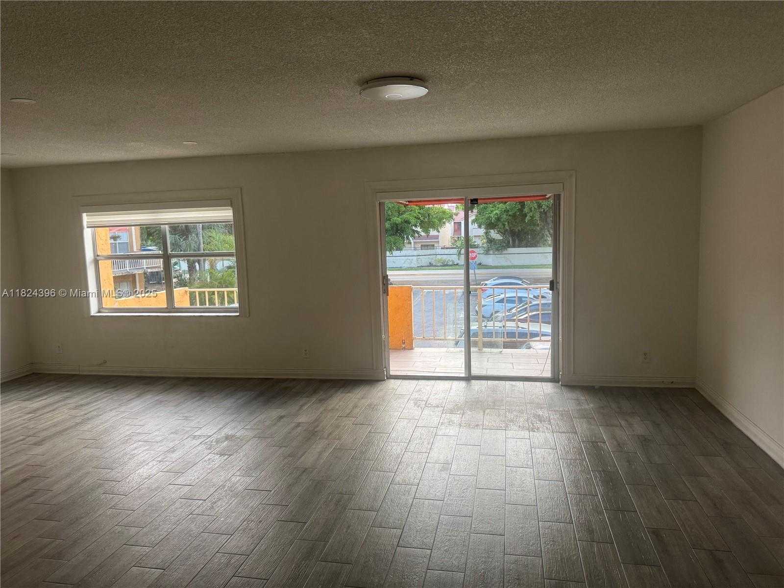 Small Image of 17901 NORTH WEST 68 #T208, Hialeah Number 7