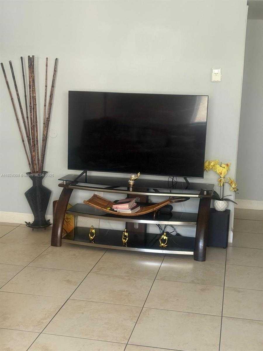 Small Image of 15295 SOUTH WEST 106TH LN #711, Miami Number 10