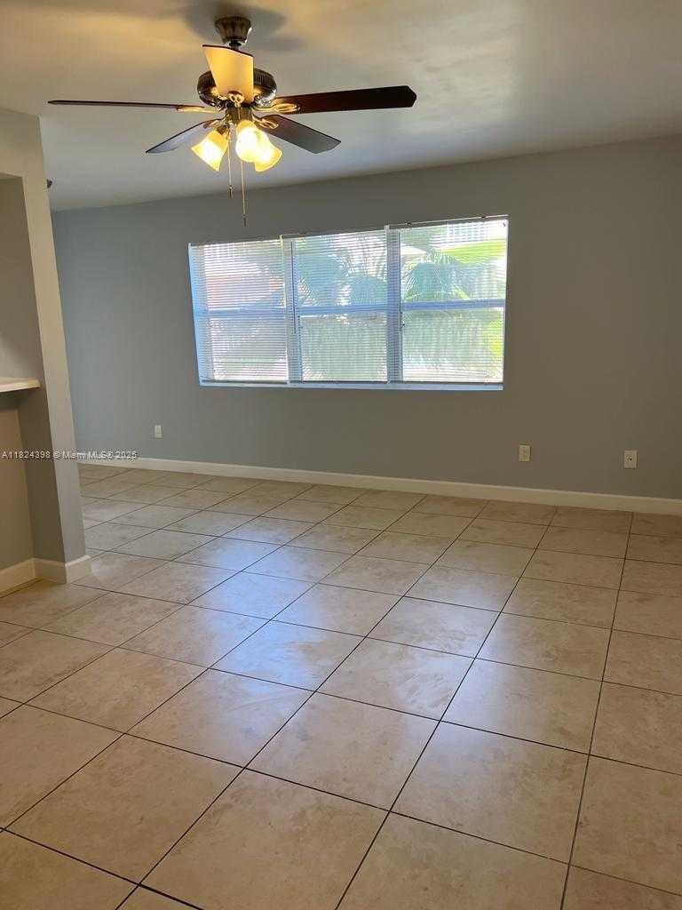 Small Image of 15295 SOUTH WEST 106TH LN #711, Miami Number 3