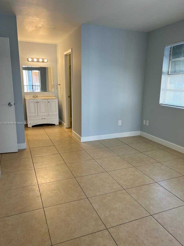 Small Image of 15295 SOUTH WEST 106TH LN #711, Miami Number 7