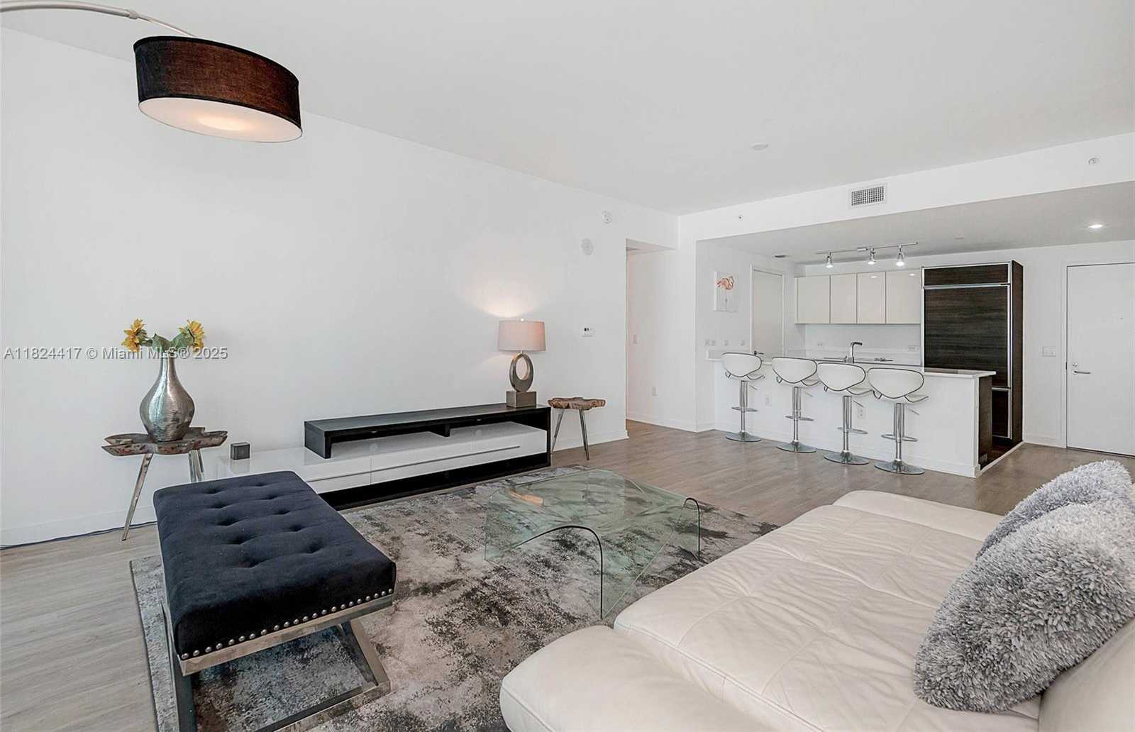 Small Image of 1100 SOUTH MIAMI AVE #1108, Miami Number 4
