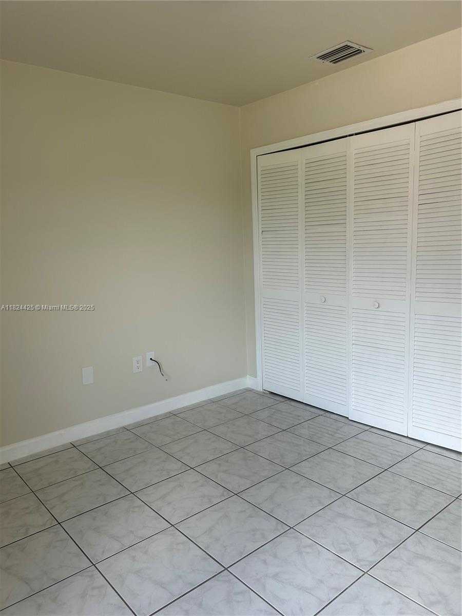 Small Image of 1107 NORTH WEST 132ND CT, Miami Number 15
