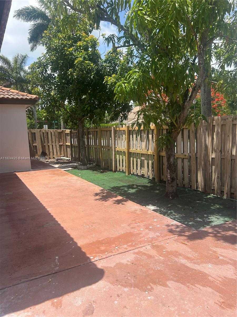 Small Image of 1107 NORTH WEST 132ND CT, Miami Number 16
