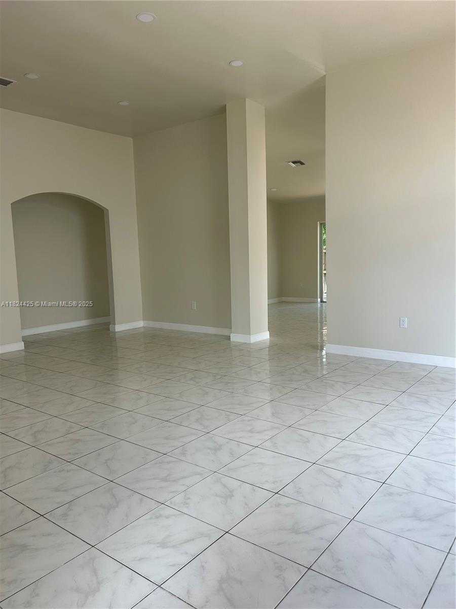Small Image of 1107 NORTH WEST 132ND CT, Miami Number 4