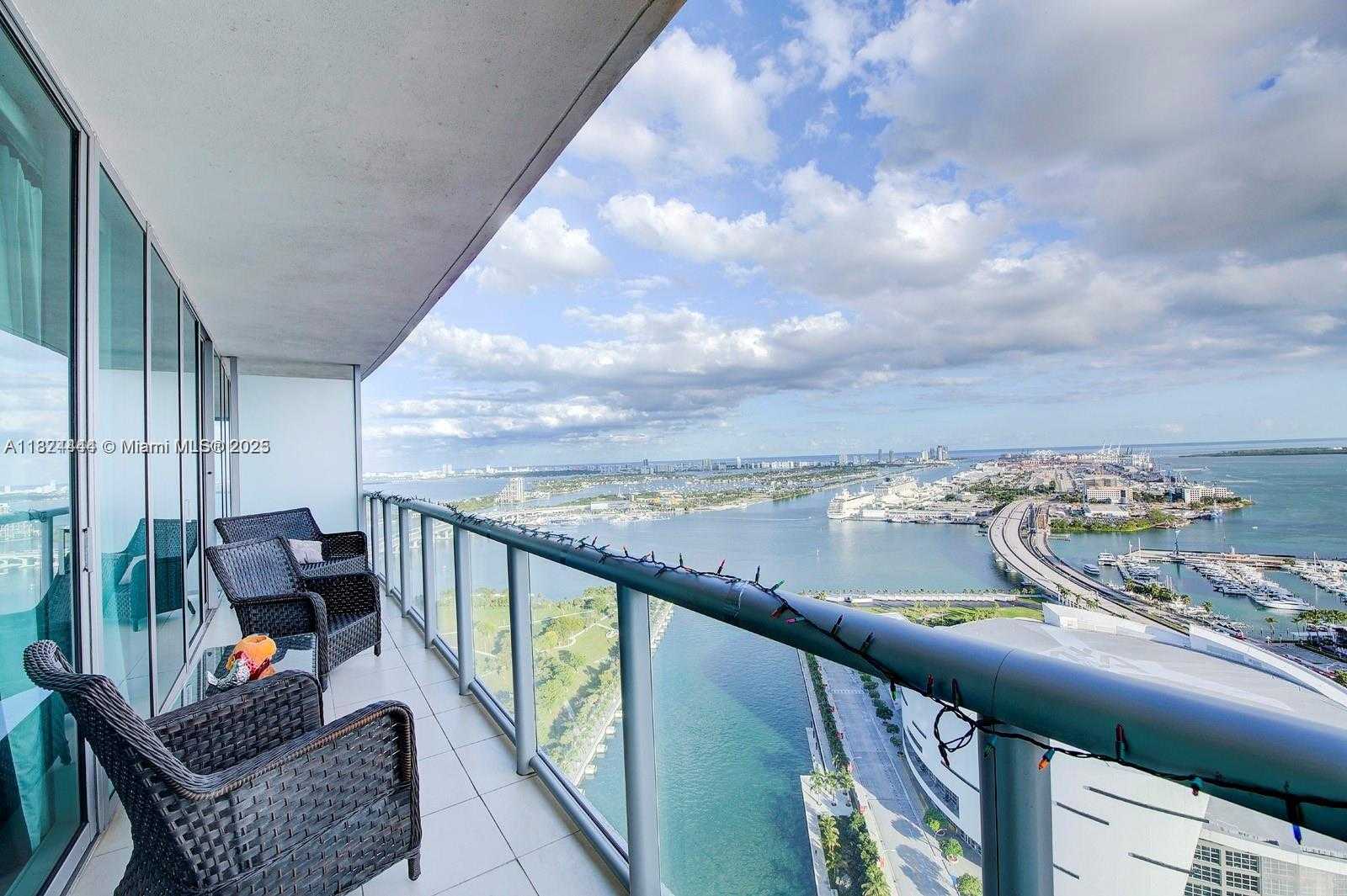 Small Image of 888 BISCAYNE BLVD #4007, Miami Number 13