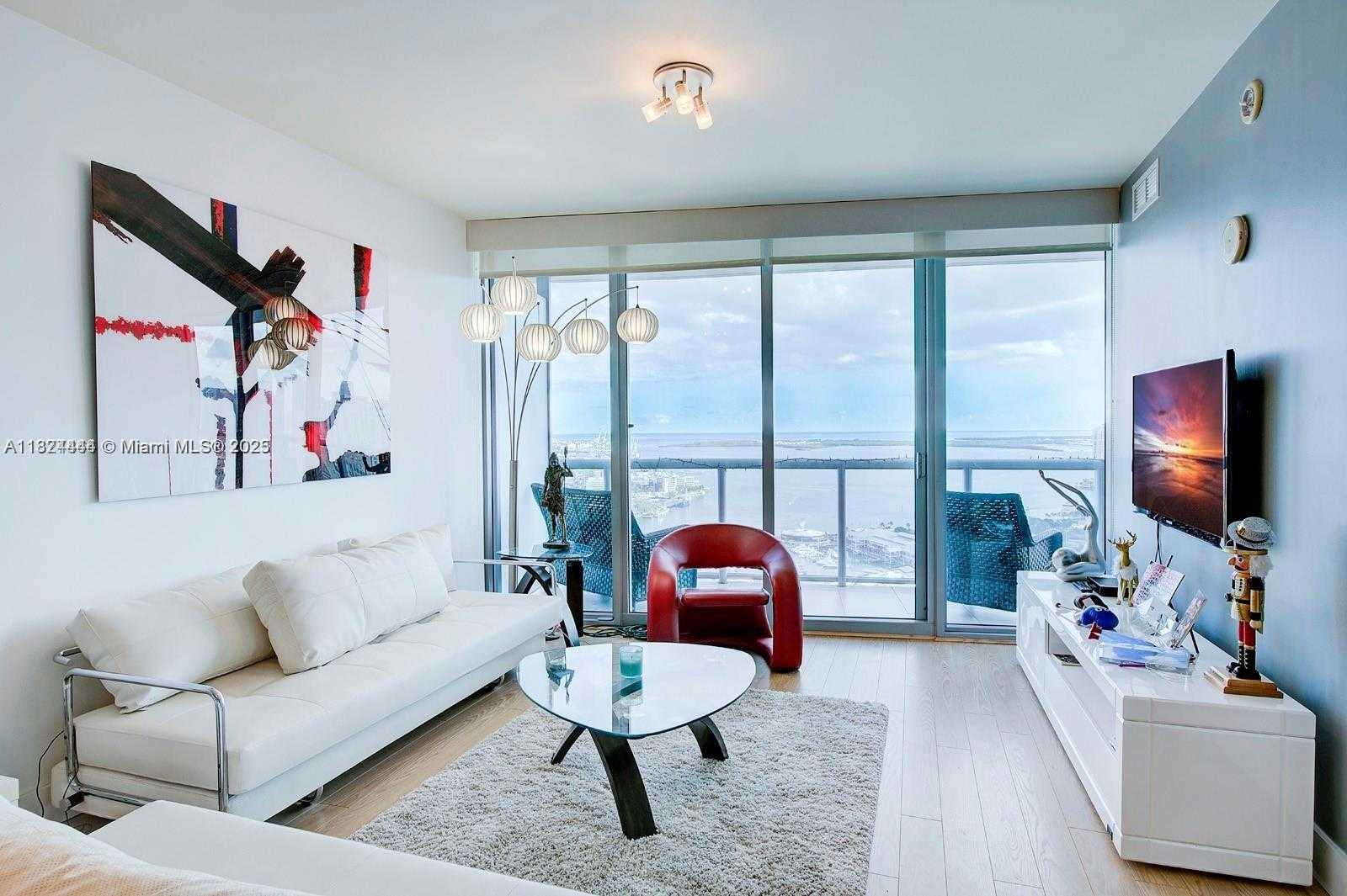 Small Image of 888 BISCAYNE BLVD #4007, Miami Number 4
