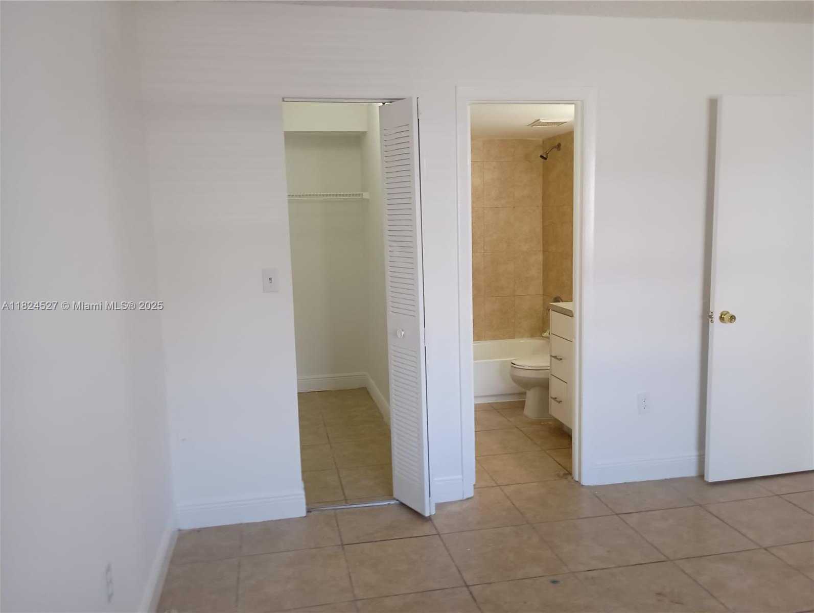Small Image of Miami Number 11