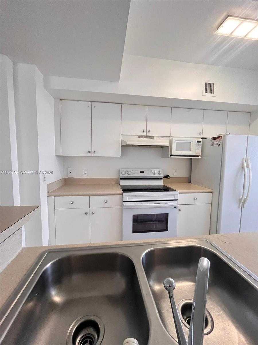 Small Image of 5077 NORTH WEST 7TH ST #1518, Miami Number 4