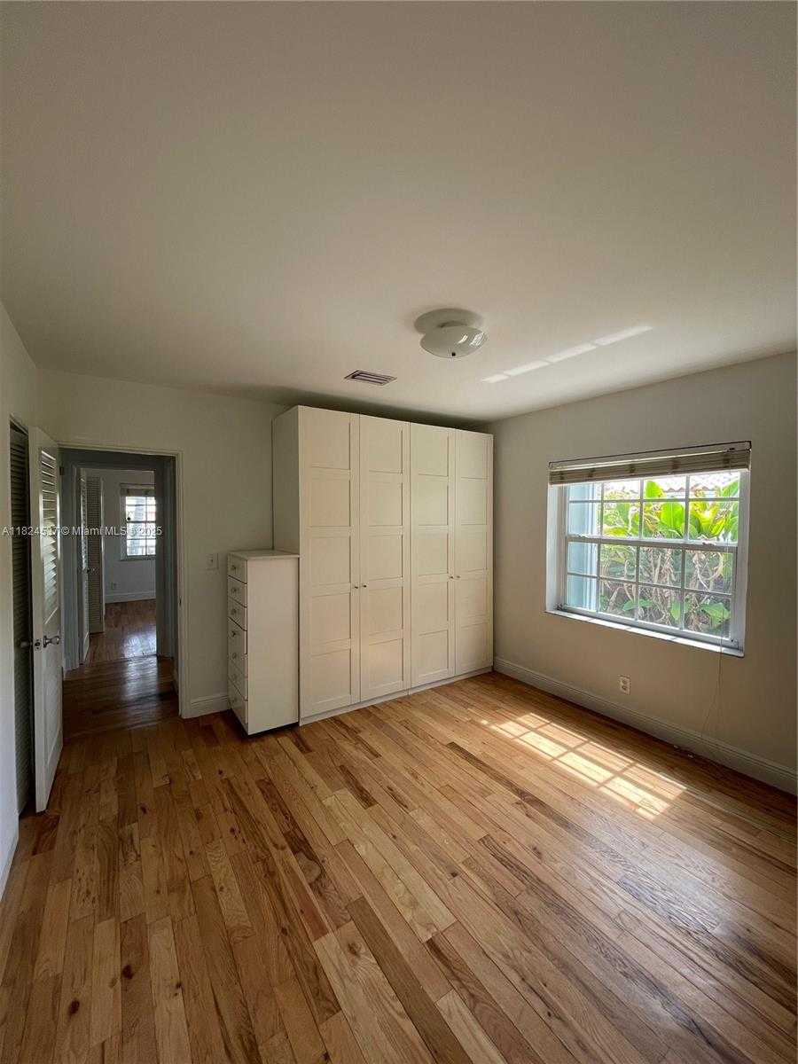 Small Image of 2280 SOUTH WEST 20TH ST #2280, Miami Number 13