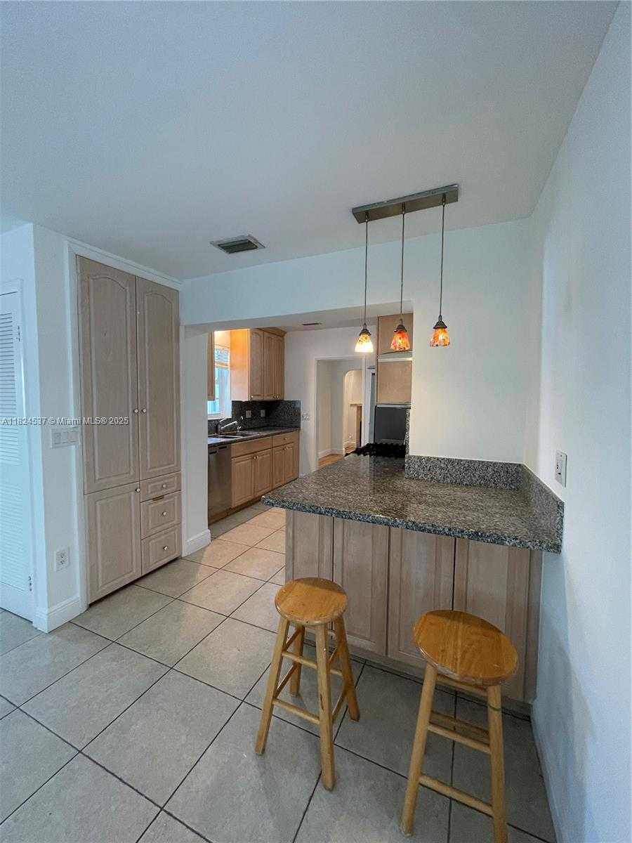 Small Image of 2280 SOUTH WEST 20TH ST #2280, Miami Number 25