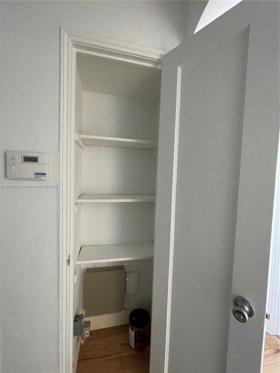 Small Image of 2280 SOUTH WEST 20TH ST #2280, Miami Number 26