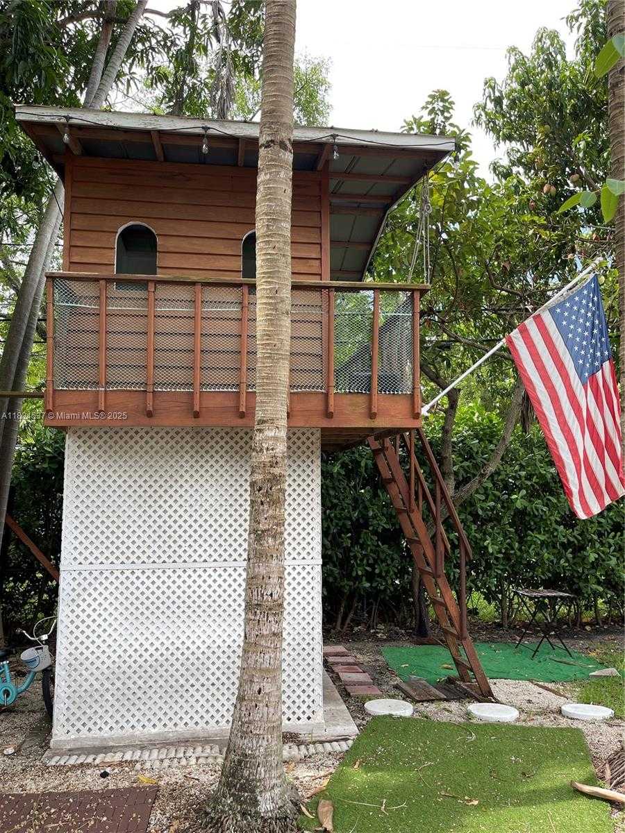 Small Image of 2280 SOUTH WEST 20TH ST #2280, Miami Number 31