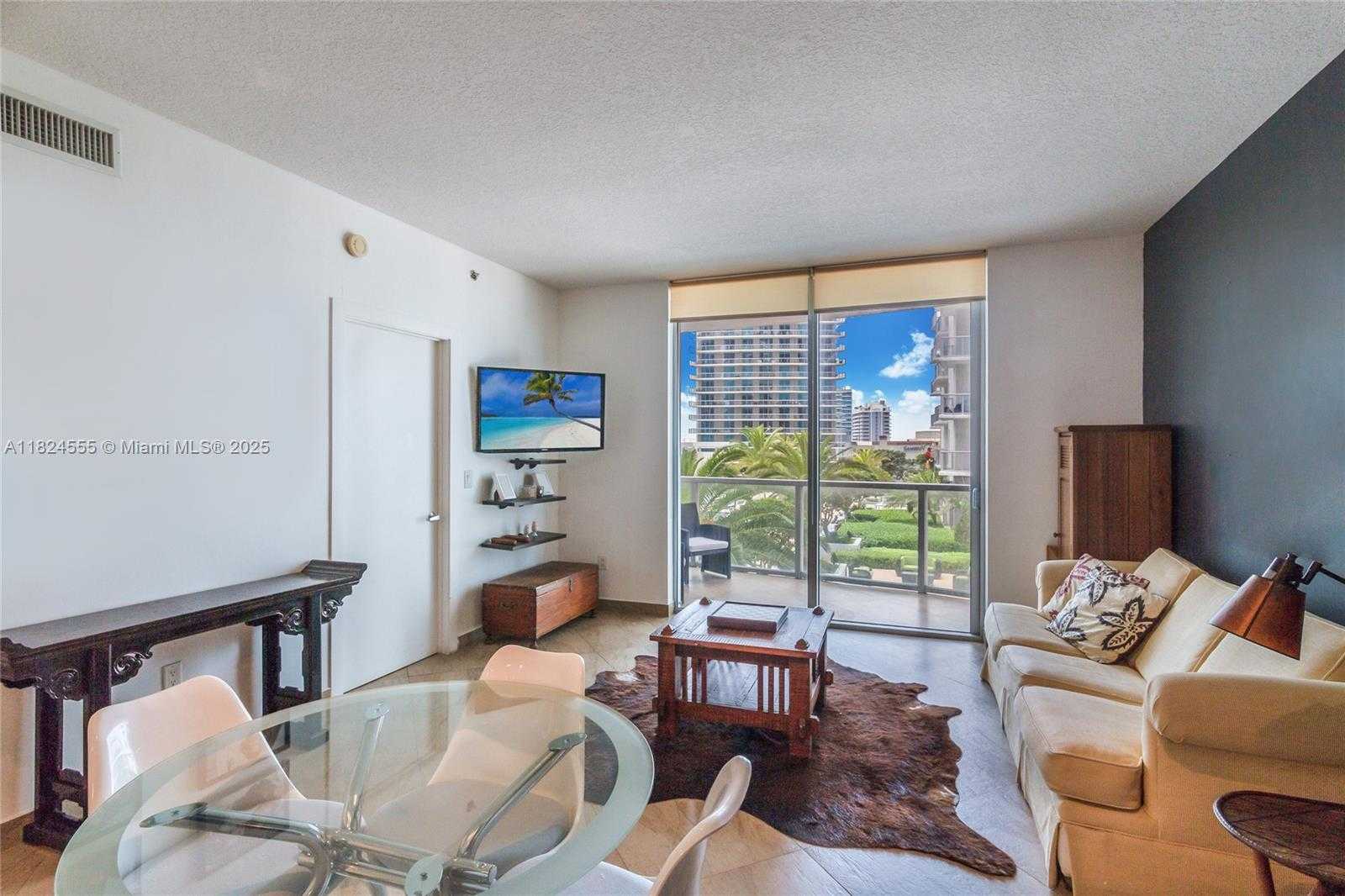 Small Image of 1060 BRICKELL AVE #1415, Miami Number 6