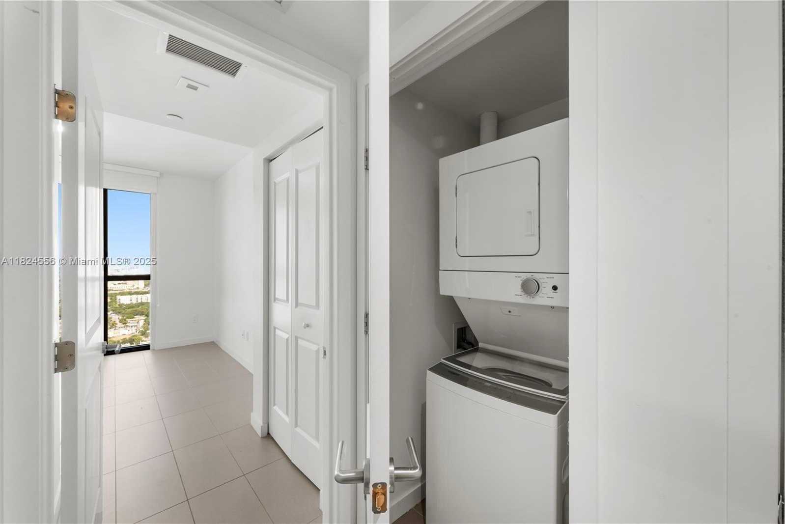 Small Image of 1600 NORTH EAST 1ST AVE #3216, Miami Number 13