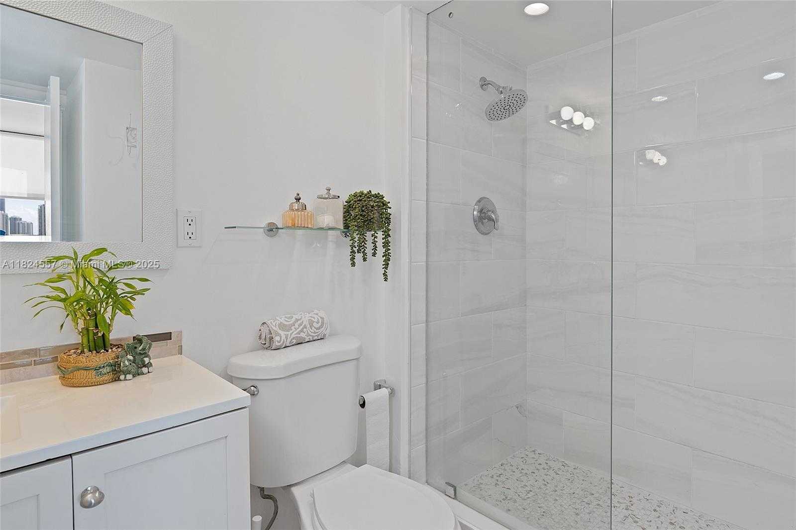 Small Image of 20301 WEST COUNTRY CLUB DR #728, Aventura Number 37