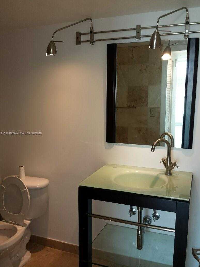 Small Image of 2101 BRICKELL AV #1905, Miami Number 14
