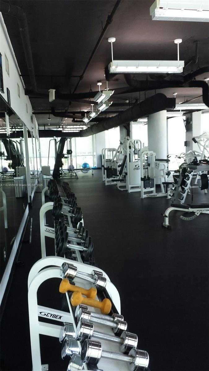 Small Image of 2101 BRICKELL AV #1905, Miami Number 17