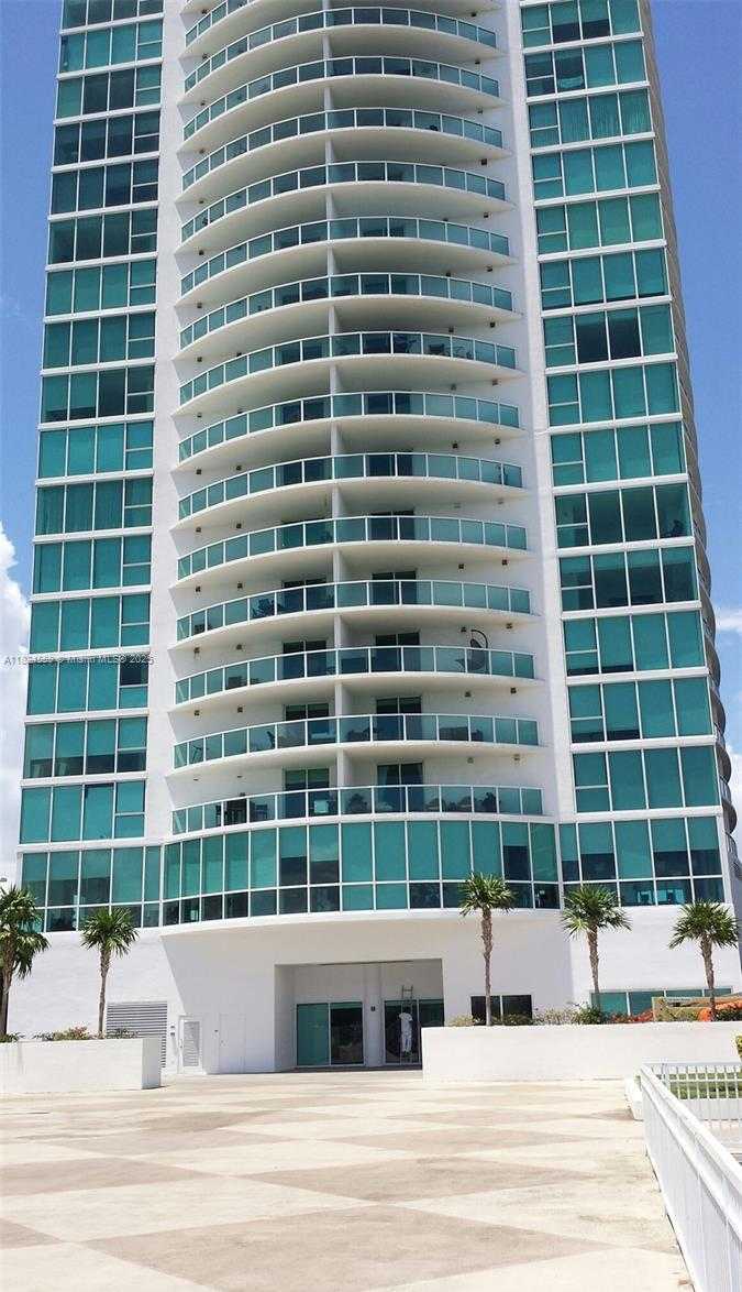 Small Image of 2101 BRICKELL AV #1905, Miami Number 24