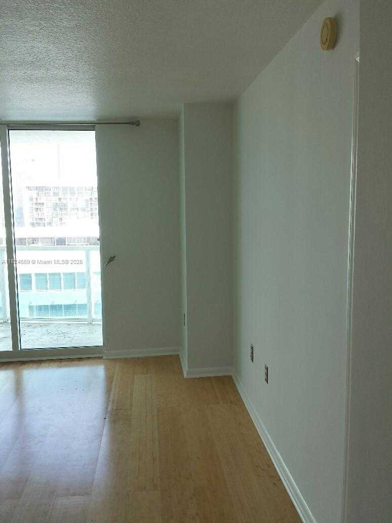 Small Image of 2101 BRICKELL AV #1905, Miami Number 8