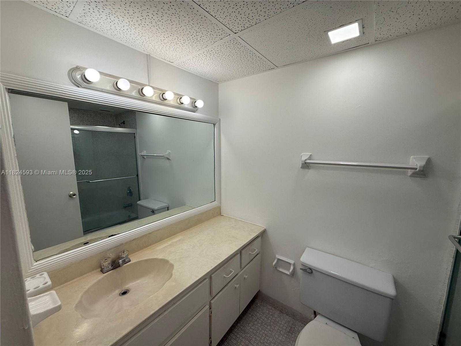 Small Image of 800 WEST AVE #714, Miami Beach Number 7