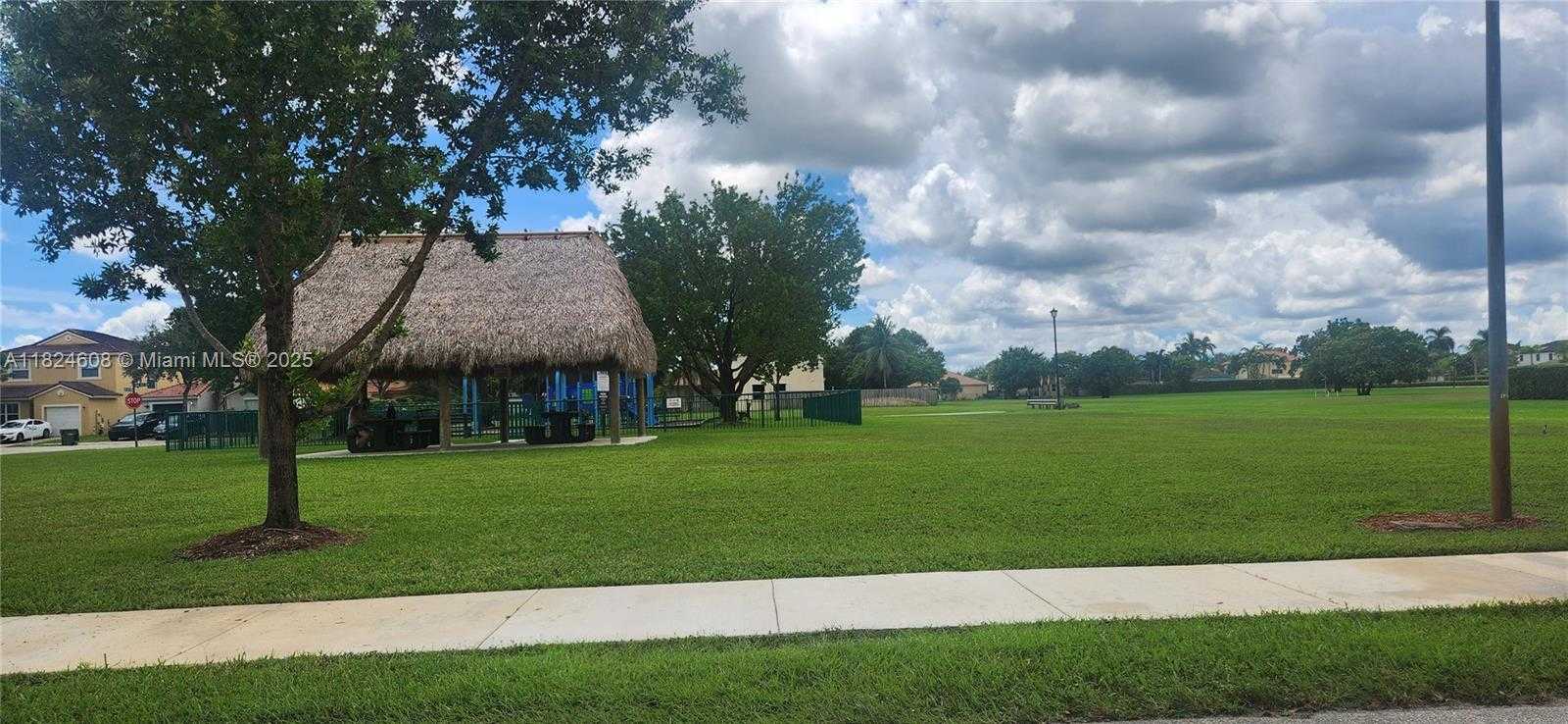 Small Image of 1596 SOUTH EAST 20TH RD, Homestead Number 11