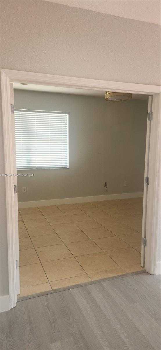 Small Image of 1596 SOUTH EAST 20TH RD, Homestead Number 17
