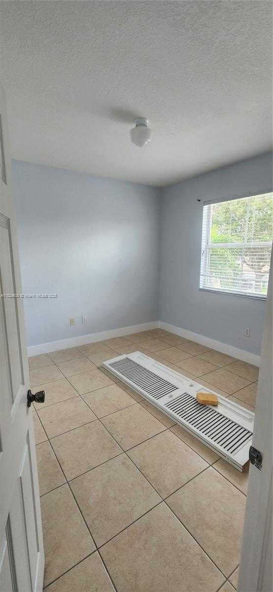 Small Image of 1596 SOUTH EAST 20TH RD, Homestead Number 19