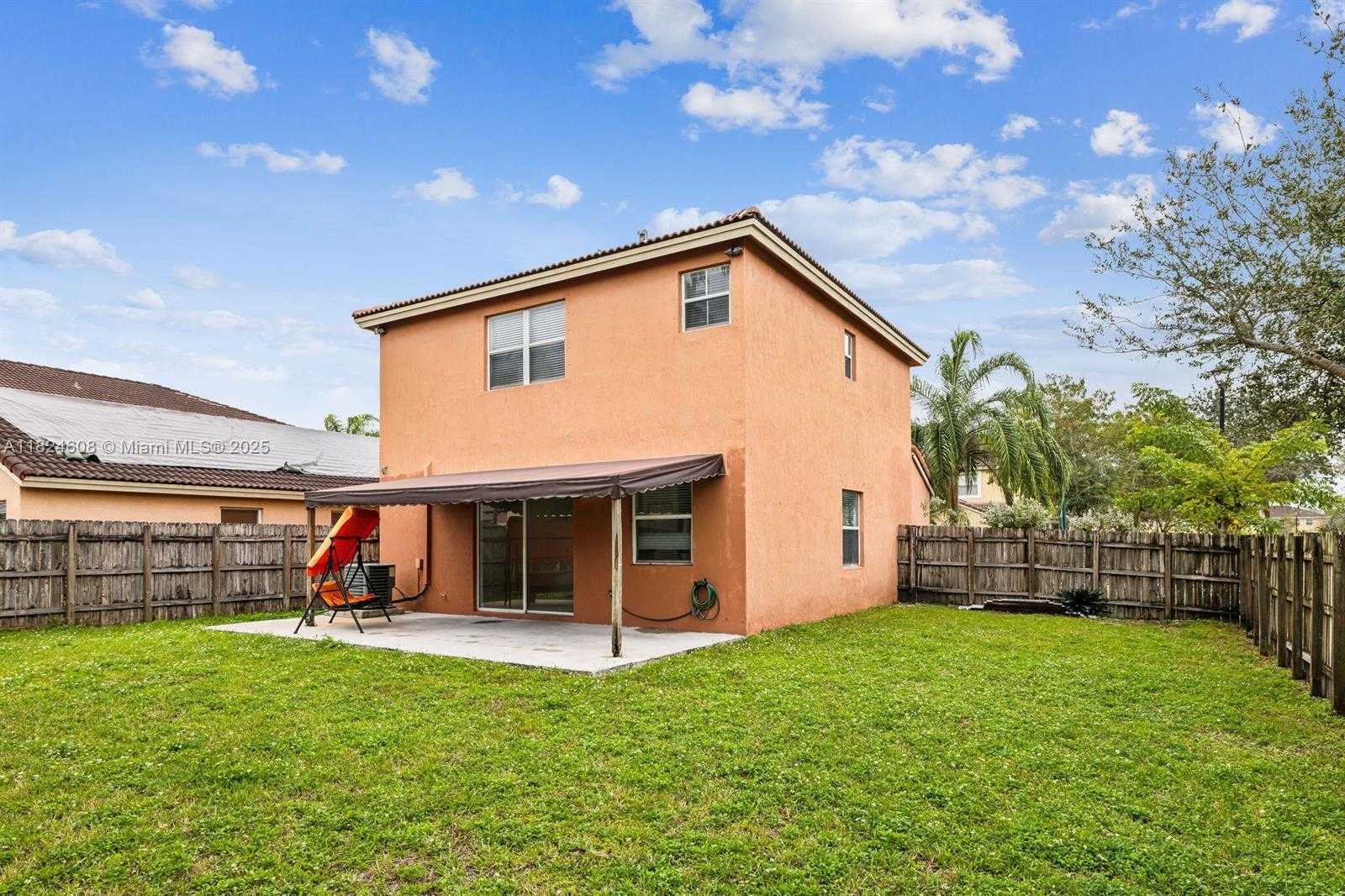 Small Image of 1596 SOUTH EAST 20TH RD, Homestead Number 2