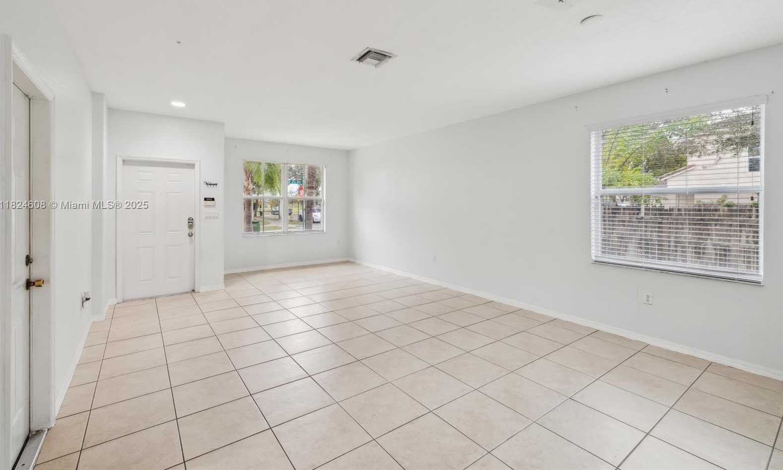 Small Image of 1596 SOUTH EAST 20TH RD, Homestead Number 3