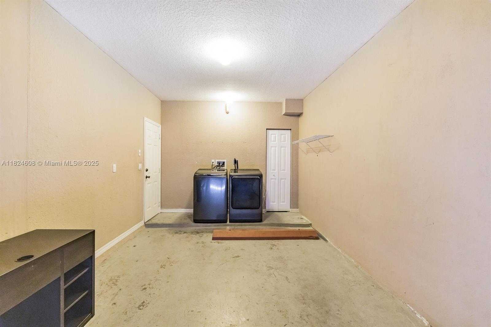 Small Image of 1596 SOUTH EAST 20TH RD, Homestead Number 9