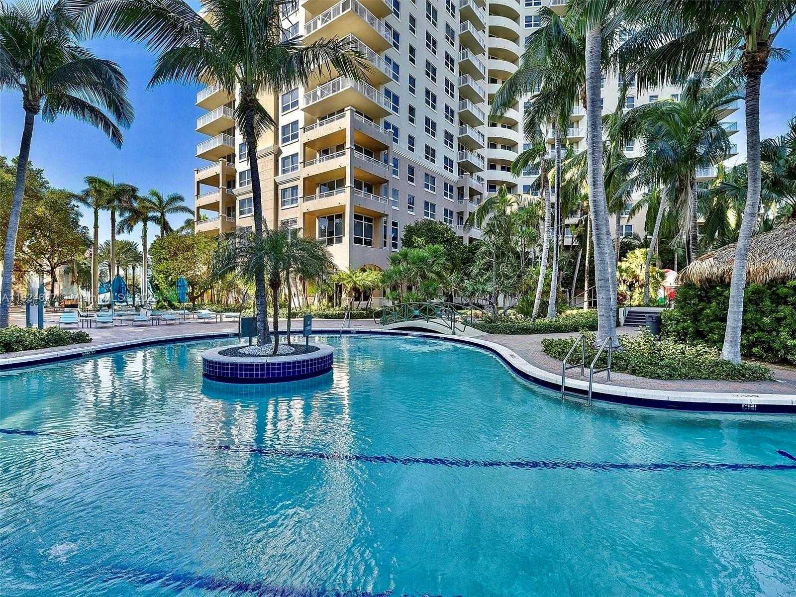 Small Image of 19501 WEST COUNTRY CLUB DR #2001, Aventura Number 18