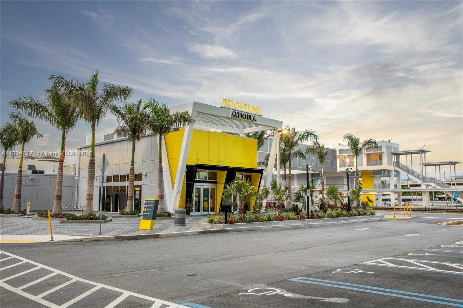 Small Image of 19501 WEST COUNTRY CLUB DR #2001, Aventura Number 26