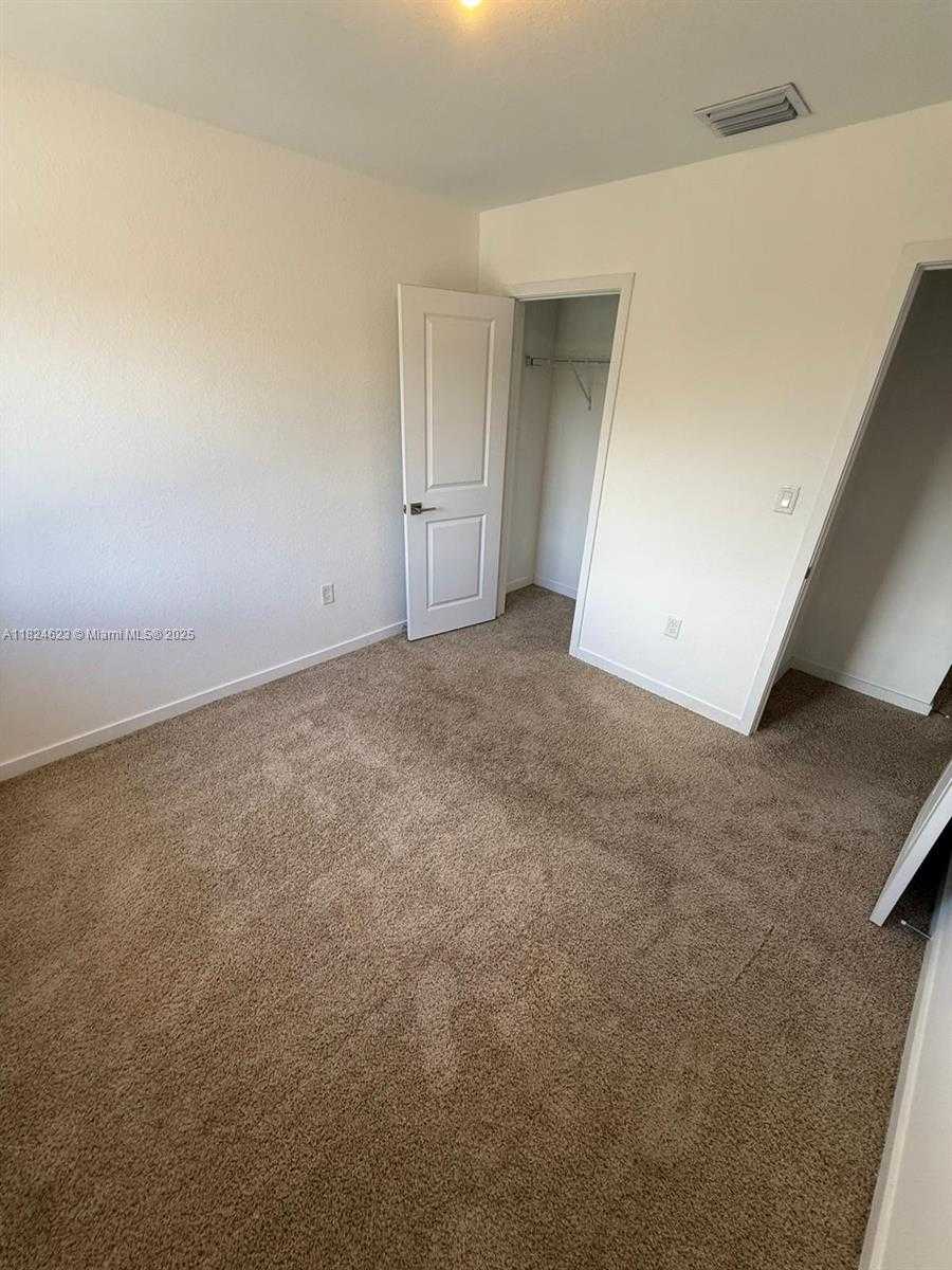 Small Image of 2317 SOUTH EAST 10TH ST #2317, Homestead Number 16