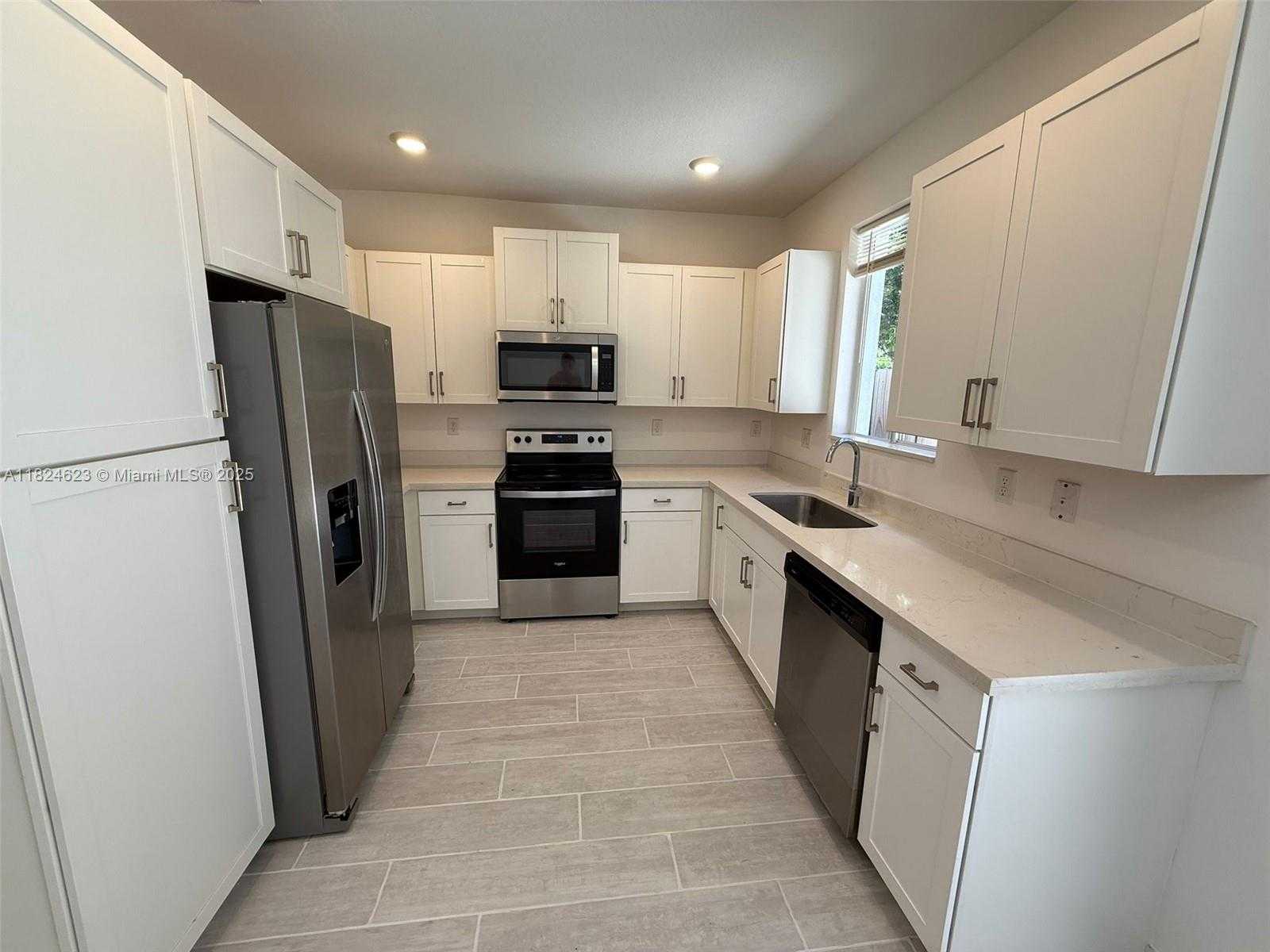 Small Image of 2317 SOUTH EAST 10TH ST #2317, Homestead Number 24