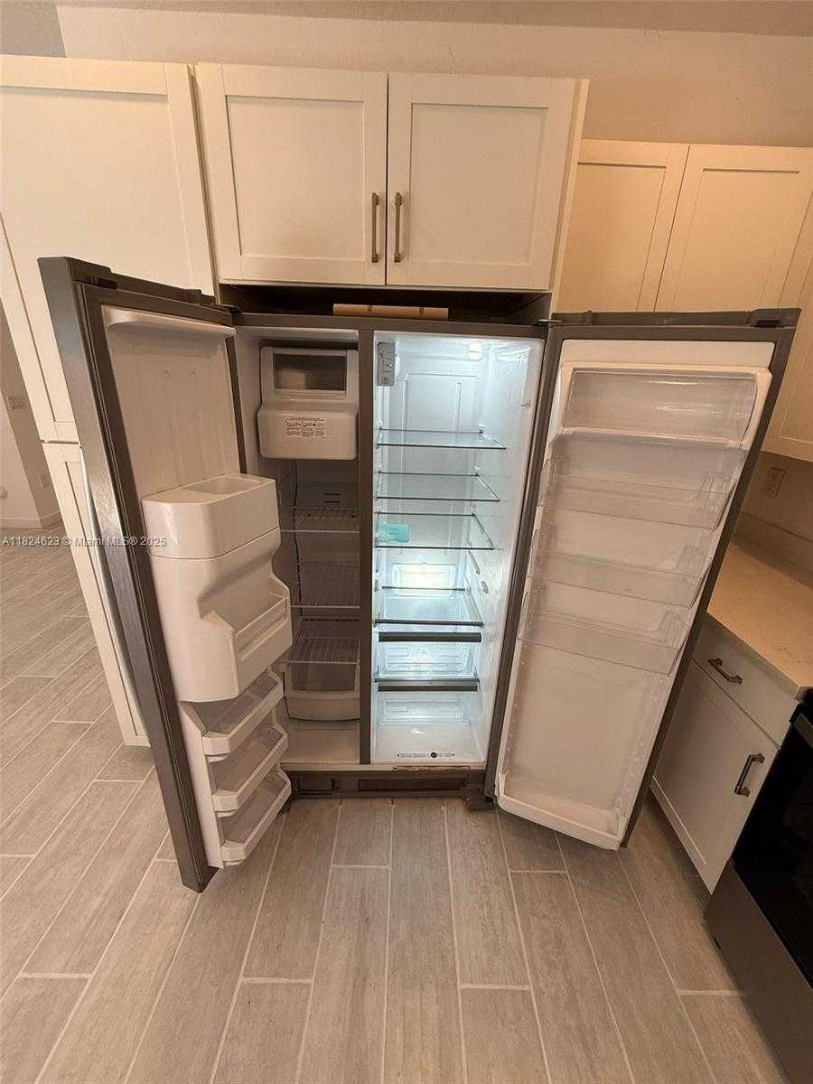 Small Image of 2317 SOUTH EAST 10TH ST #2317, Homestead Number 6