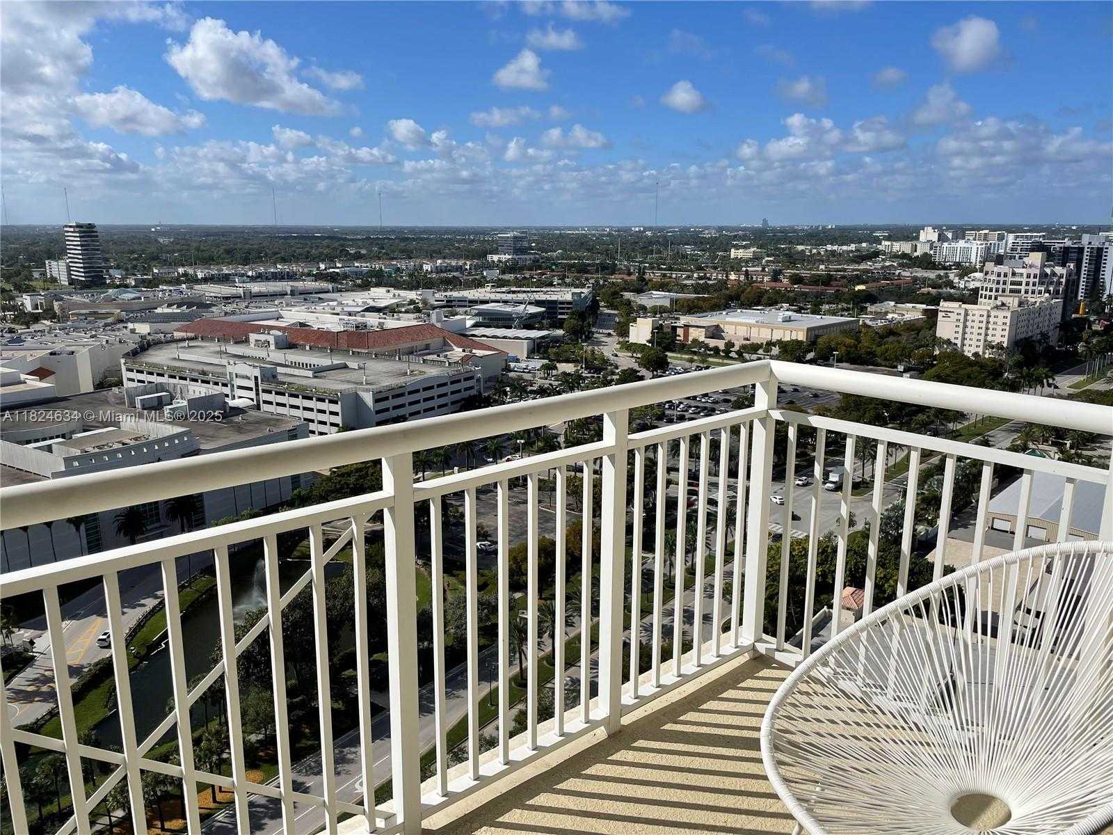 Small Image of 19501 WEST COUNTRY CLUB DR #2412, Aventura Number 13