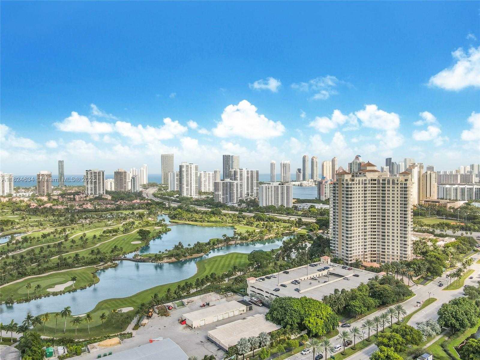 Small Image of 19501 WEST COUNTRY CLUB DR #2412, Aventura Number 3