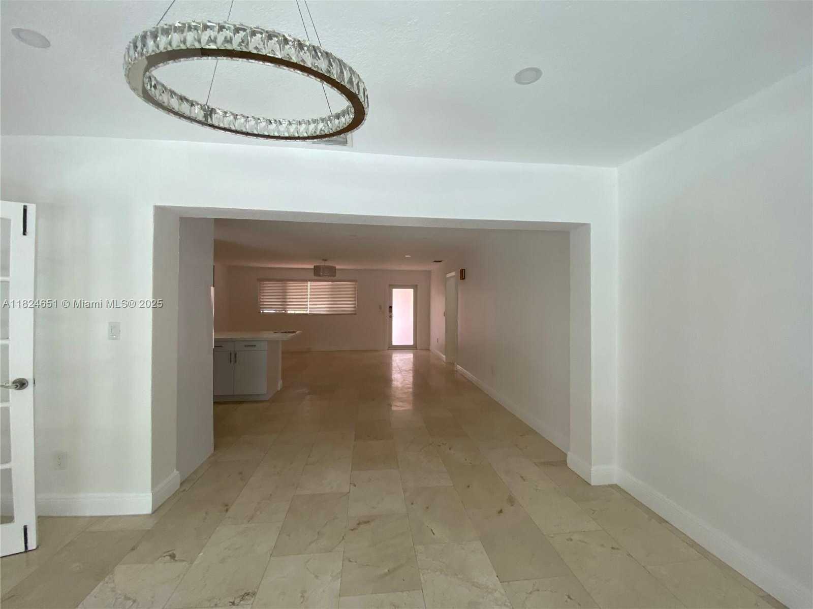 Small Image of 19330 NORTH EAST 18TH PL, Miami Number 18