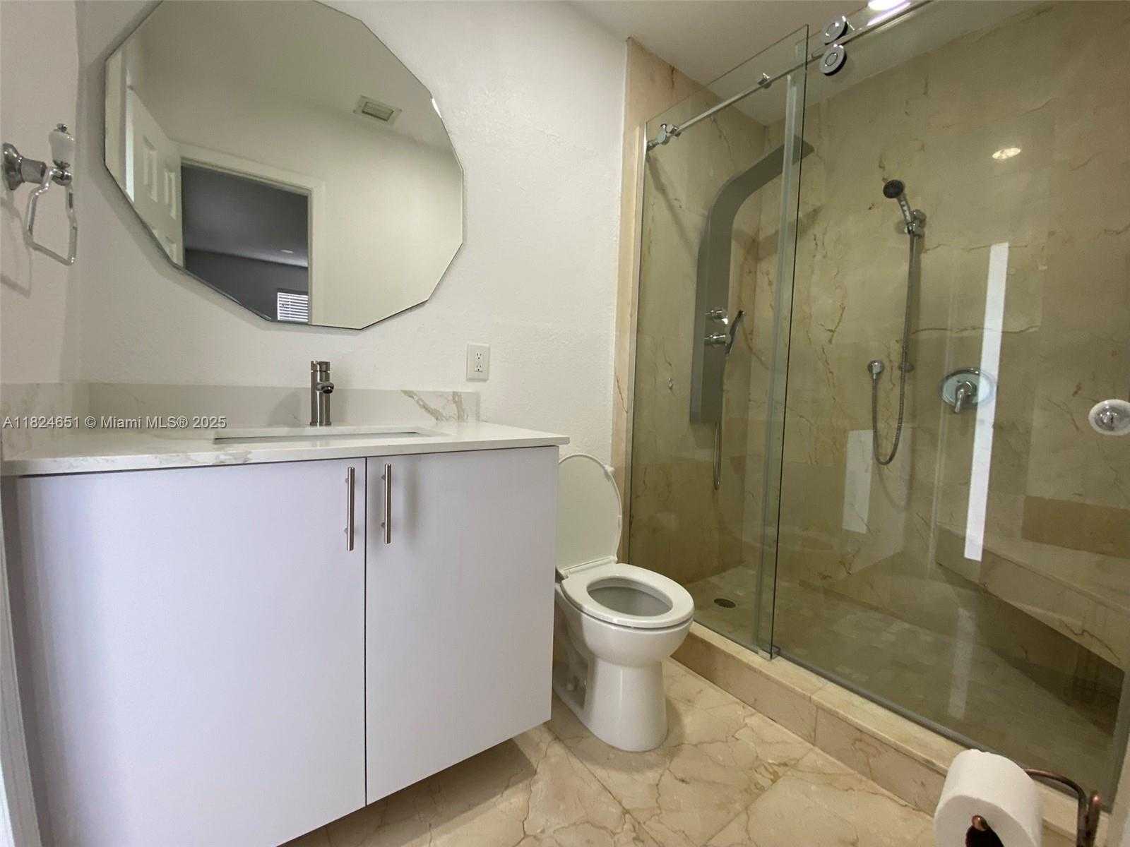 Small Image of 19330 NORTH EAST 18TH PL, Miami Number 20