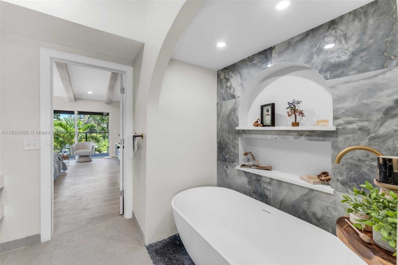 Small Image of 516 NORTH EAST 6TH AVE, Deerfield Beach Number 17