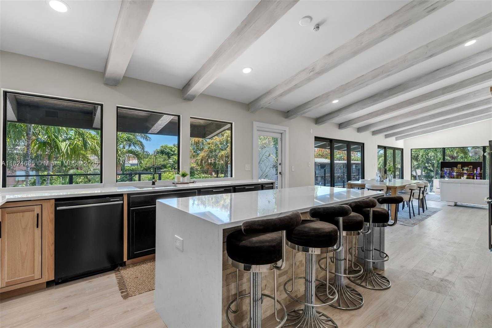 Small Image of 516 NORTH EAST 6TH AVE, Deerfield Beach Number 3