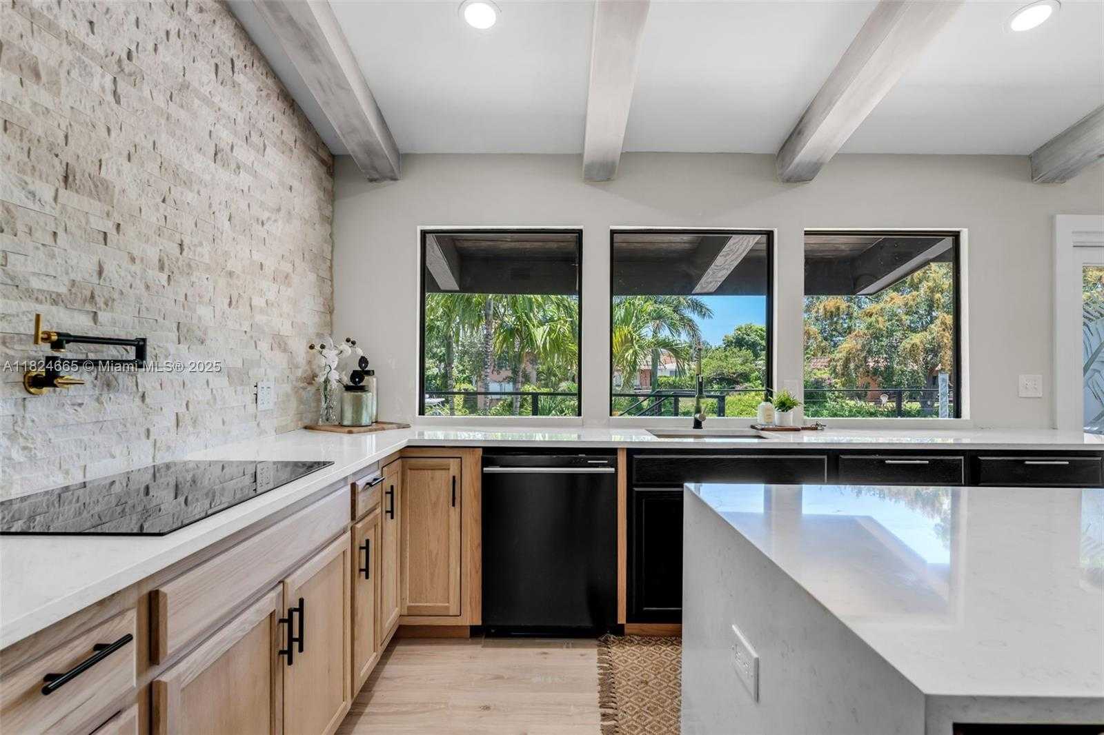 Small Image of 516 NORTH EAST 6TH AVE, Deerfield Beach Number 5
