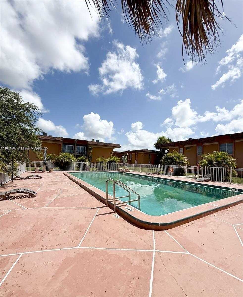 Small Image of 9449 SOUTH WEST 76TH ST #T2, Miami Number 10