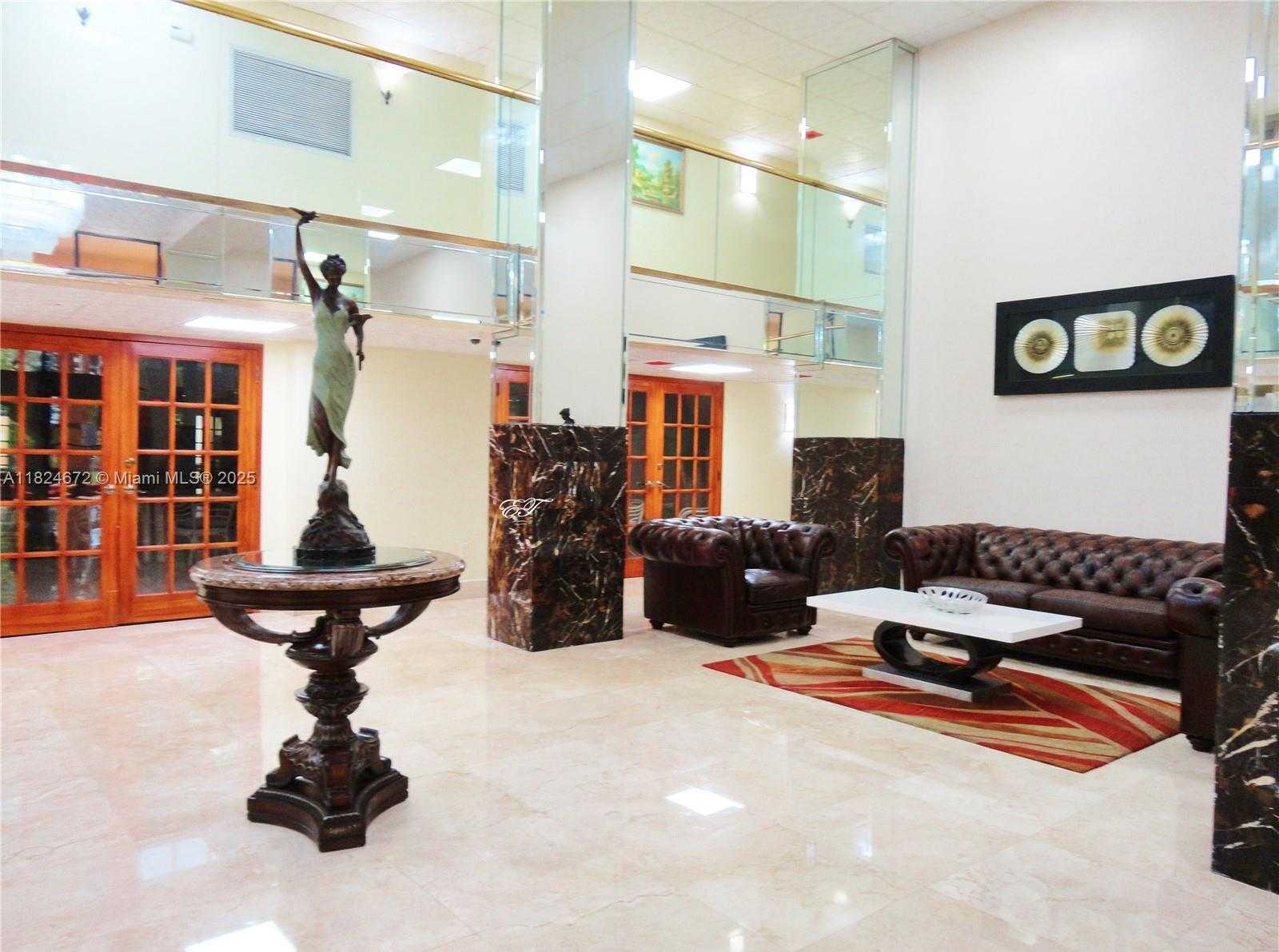 Small Image of 210 174 ST #906, Sunny Isles Beach Number 14